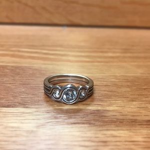 Beautiful Brighton Infinity Sparkle Ring size 5.5 in excellent condition
